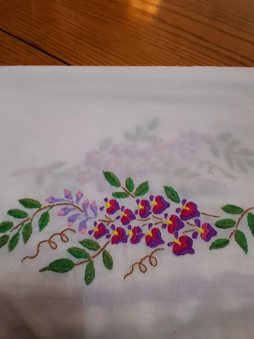 Embroidered Table Runner/Purple Floral/Leaves